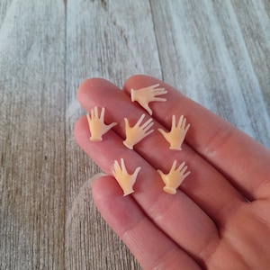 1/12 Scale 6 pcs set of miniature hands for crafts, dollhouse halloween decor, haunted dollhouse, spooky doll craft,tiny halloween dollhouse
