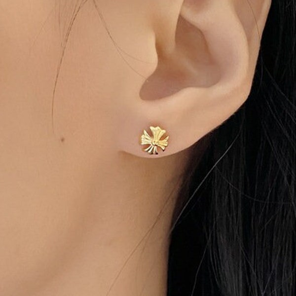 18K Gold Vermeil Cross Floral Stud Earring, Cross Flower Stud Earring, Gothic Cross Studs, Retro Cross Studs | Pair