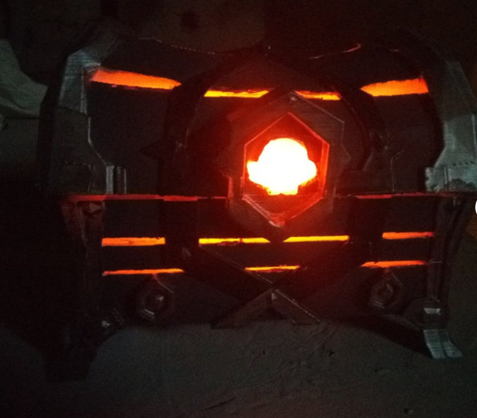 Sea of ThievesAshen Chest of Legends Etsy