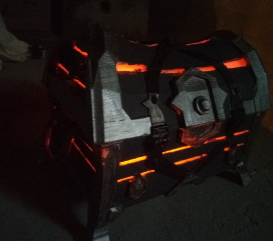 Sea of ThievesAshen Chest of Legends Etsy