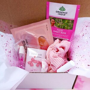 Self Care Gift Basket For Women, 8pcs, Relaxation Gift Basket For Her, Spa Gift Basket With Earrings, Pampering Gift Basket For Women