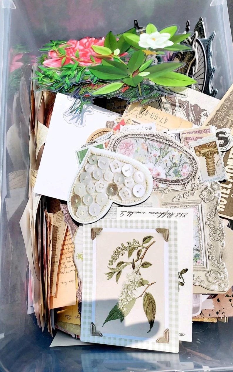 Mystery Junk Journal Grab Bag, Junk Journal Supplies Pack, Vintage Junk Journal Ephemera 10 bild 11