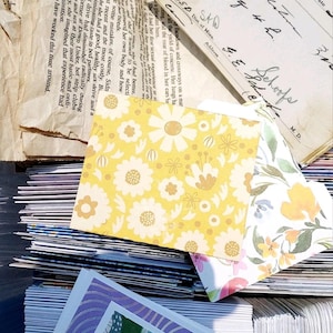 Mystery Junk Journal Grab Bag, Junk Journal Supplies Pack, Vintage Junk Journal Ephemera 10 bild 9