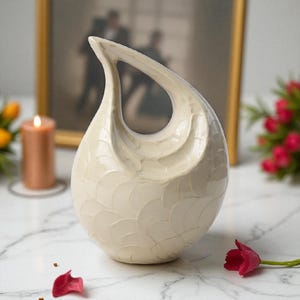Teardrop Cremation Urn: Funeral Ashes Keepsake, Adult Size