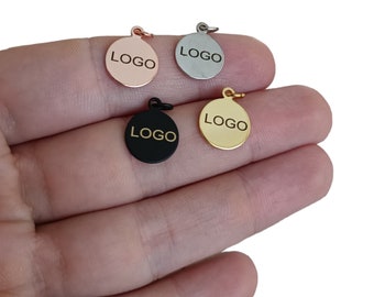 Logotipo personalizado grabado a láser de 12 mm, etiqueta con logotipo personalizado, etiquetas de metal para joyería, dijes con logotipo para joyería, etiquetas de latón, accesorios para etiquetas de joyería