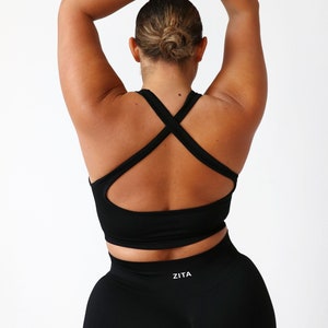 Women Front Buckle Sports Bra Plus Size Push Up Wireless Full Coverage Bra  Medium Support Lift Up Yoga Workout Gym Bra Black : : Clothing,  Shoes & Accessories