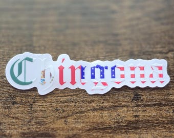 Pegatina Chingona / Calcomanía de vinilo transparente de 4 pulgadas / Orgullo latino en inglés antiguo (resistente al agua)