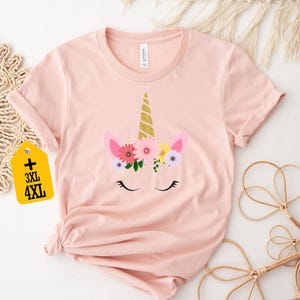 Camiseta de unicornio floral, linda camiseta de unicornio, regalo para amantes de los unicornios, camiseta para mujer, conjunto de unicornio, camiseta de cumpleaños de unicornio, linda camiseta imagen 2