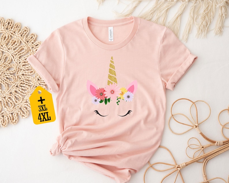 Camiseta de unicornio floral, linda camiseta de unicornio, regalo para amantes de los unicornios, camiseta para mujer, conjunto de unicornio, camiseta de cumpleaños de unicornio, linda camiseta imagen 2