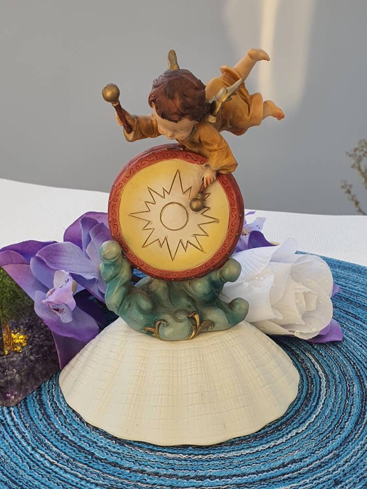 statuette Petit Ange à Tambour, en Résine 14 cm