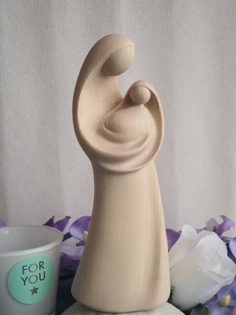 Statuette La Sainte Vierge et Son Enfant Sculptée en Bois d'érable Style Moderne 18 cm