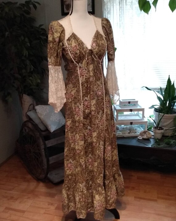 Unique Vintage Gunne Sax Style Olive 