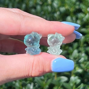 Flourite kitty carving