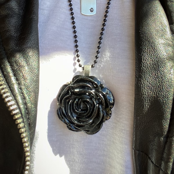 Black Rose pendant necklace