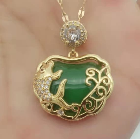Green Jade Safety buckle Amulet Pendant 