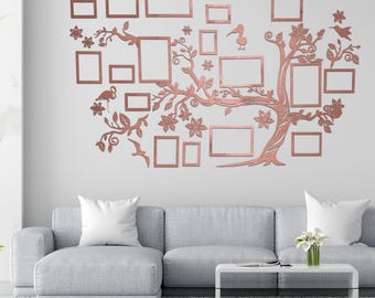 Árbol genealógico de madera hecho a mano para exhibir fotos: el regalo perfecto para los amantes de la decoración del hogar. De DomasCraft.