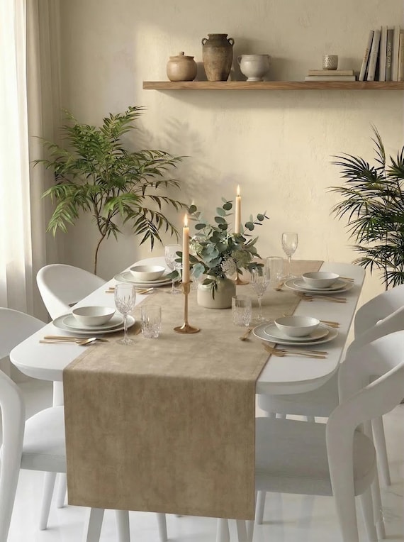 Tischläufer Samt Beige, Fleckgeschützt Creme, Neutrale Hochzeit Deko, Nach Maß, Extra Lang, Landhaus Weihnachten, Sand