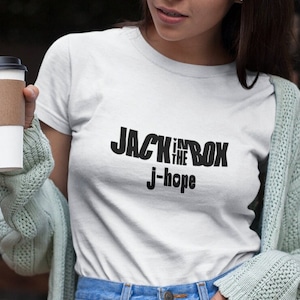 Maglietta J-Hope Jack In The Box, Maglietta Bts, Merchandising Bts, Maglietta Bts J-Hope, Maglietta J-Hope, Regalo per fan J-Hope, Maglietta Kpop, Edizione HOPE, Maglietta J-Hope