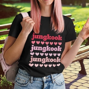 Tshirt Jungkook, chemise Jungkook, cadeau pour fan de BTS, produits dérivés BTS, cadeau fan Jungkook, cadeau amateur de Kpop, chemise Bts Jungkook, chemise Bts