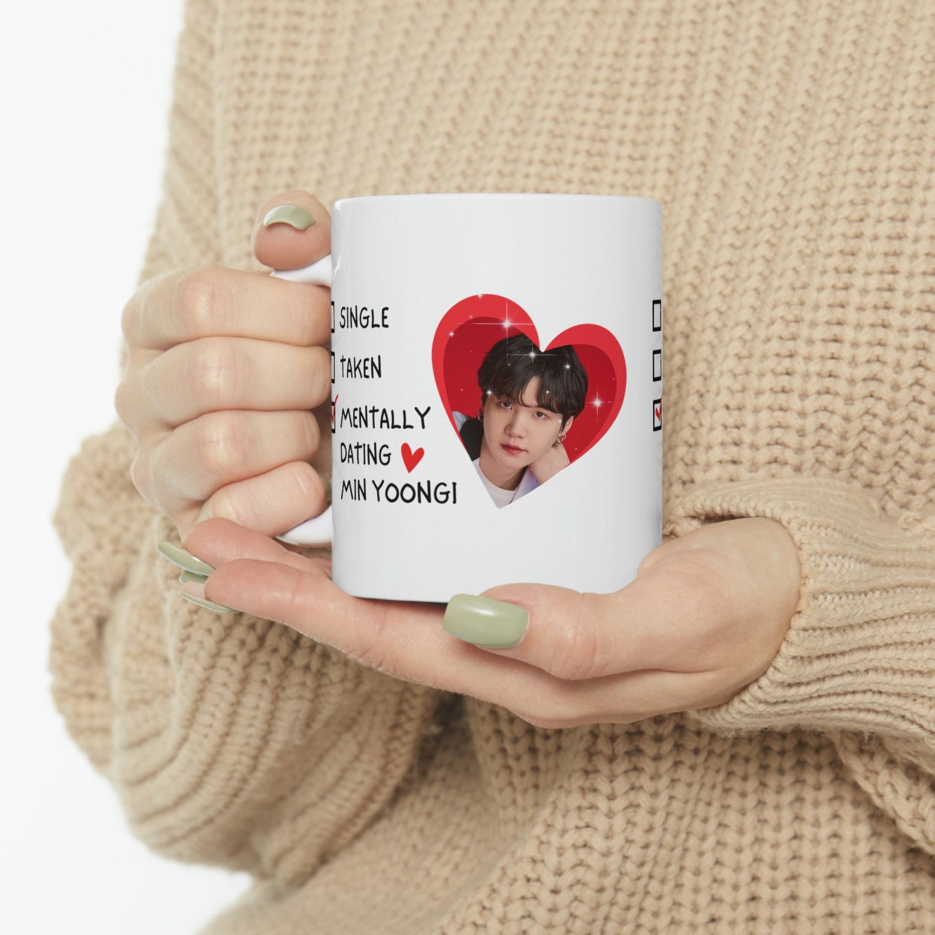 メンタルデート・シュガ BTS マグカップ：BTS グッズ、Kポップファンへ