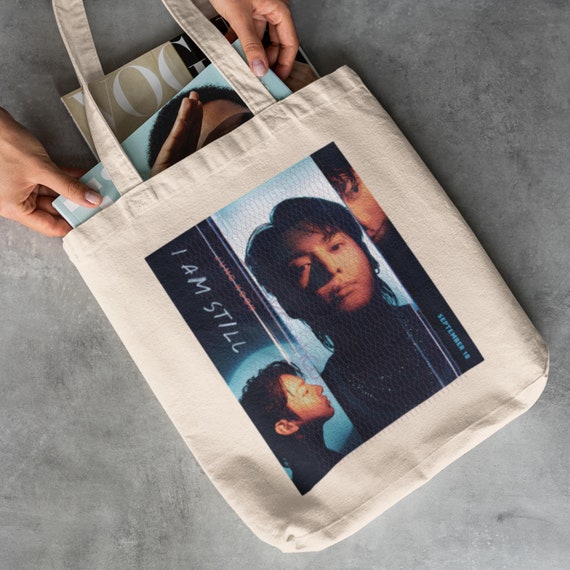 ジョングク BTS トートバッグ：JK I am Still、BTS グッズ、Kpop