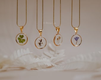 Handmade Resin Pressed Flower Necklace | Hypoallergenic, Non-Tarnish