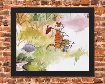 Peut inclure: Une impression encadrée à l'aquarelle représentant un tigre et un garçon dans un cadre forestier. Le tigre, avec des rayures orange et noires, porte un sac rouge sur un bâton. Le garçon porte un chapeau et tient une carte. L'œuvre est sur fond de feuillage vert et brun.
