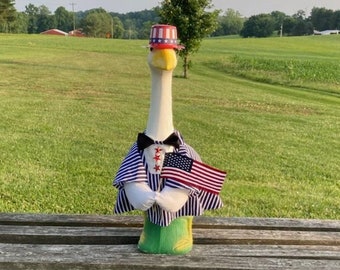 Uncle Sam Patriotic 4th of July Costume for 23-28 Inch (Large) Concrete or Plastic Lawn Goose/Duck