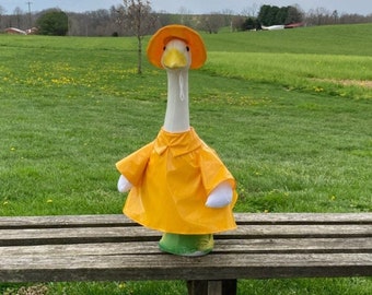 Summer Thunderstorm Yellow Vinyl Raincoat Outfit for 23-28 Inch (Large) Concrete or Plastic Lawn Goose/Duck