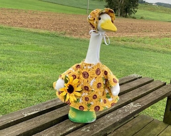 Fall Sunflowers Outfit for 23-28 Inch (Large) Concrete or Plastic Lawn Goose/Duck