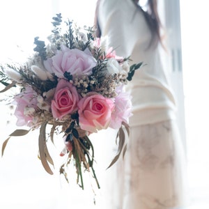 Dusty Pink and white Wedding bouquet / Bridal Bouquet / Blash Pink Bouquet / Real touch roses / real looking silk flower