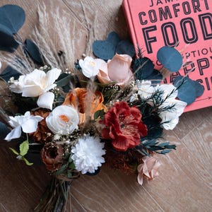 Rust terracotta Wedding Bouquet / Burnt Orange Bridal Bouquet / Dried Flower / Silk Flower / Woodland wedding
