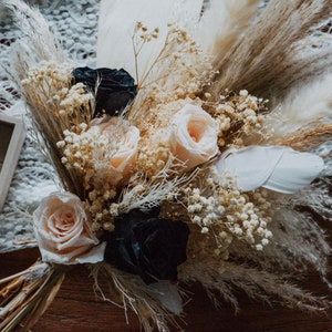 Black and White Wedding Bouquet / feather Bouquet / Dried Flower / Preserved Roses