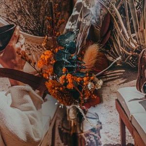 Burnt Orange Dried flower feather boutonniere / buttonhole/ fall wedding boutonniere / groomsmen buttonhole / dried flower / corsage