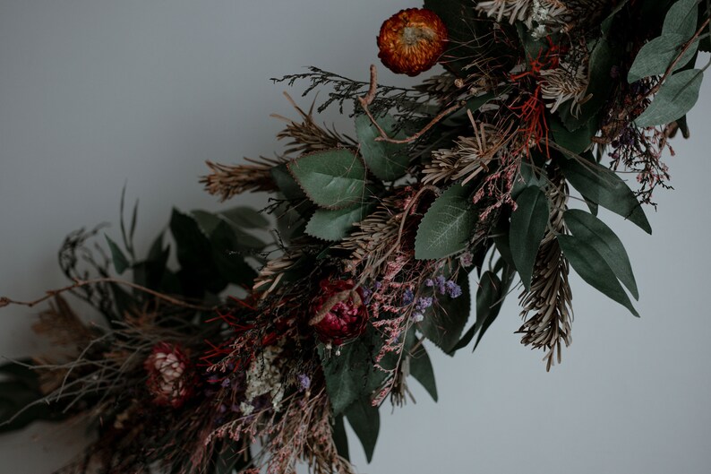 Image shown 60cm garland (perfect to form a wreath for centerpiece decor)