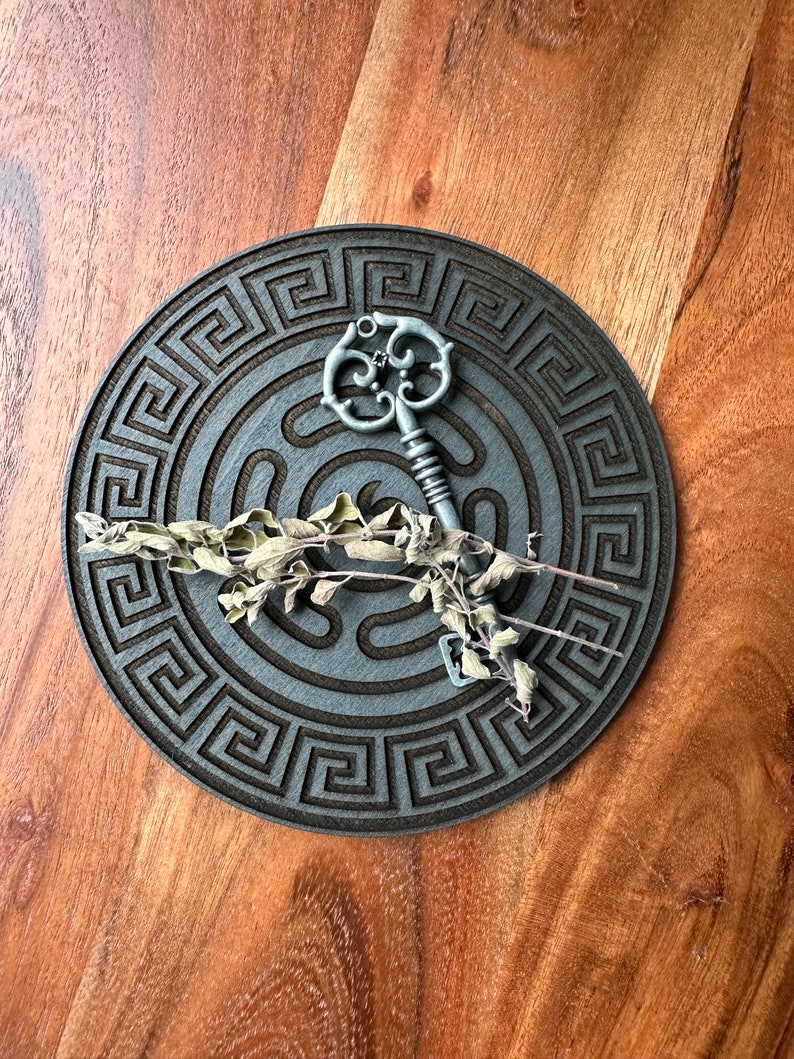 Hekate Altar Tile image 3