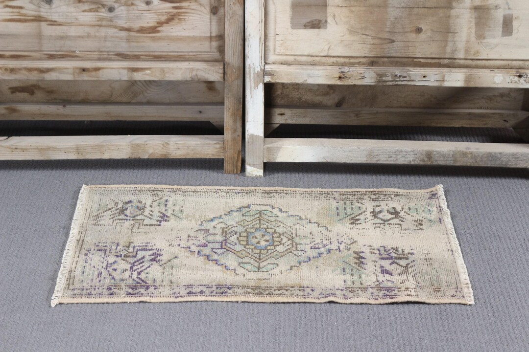 ヴィンテージ トルコ ラグ 48 x 85 cm、手織りの色あせたアナトリア