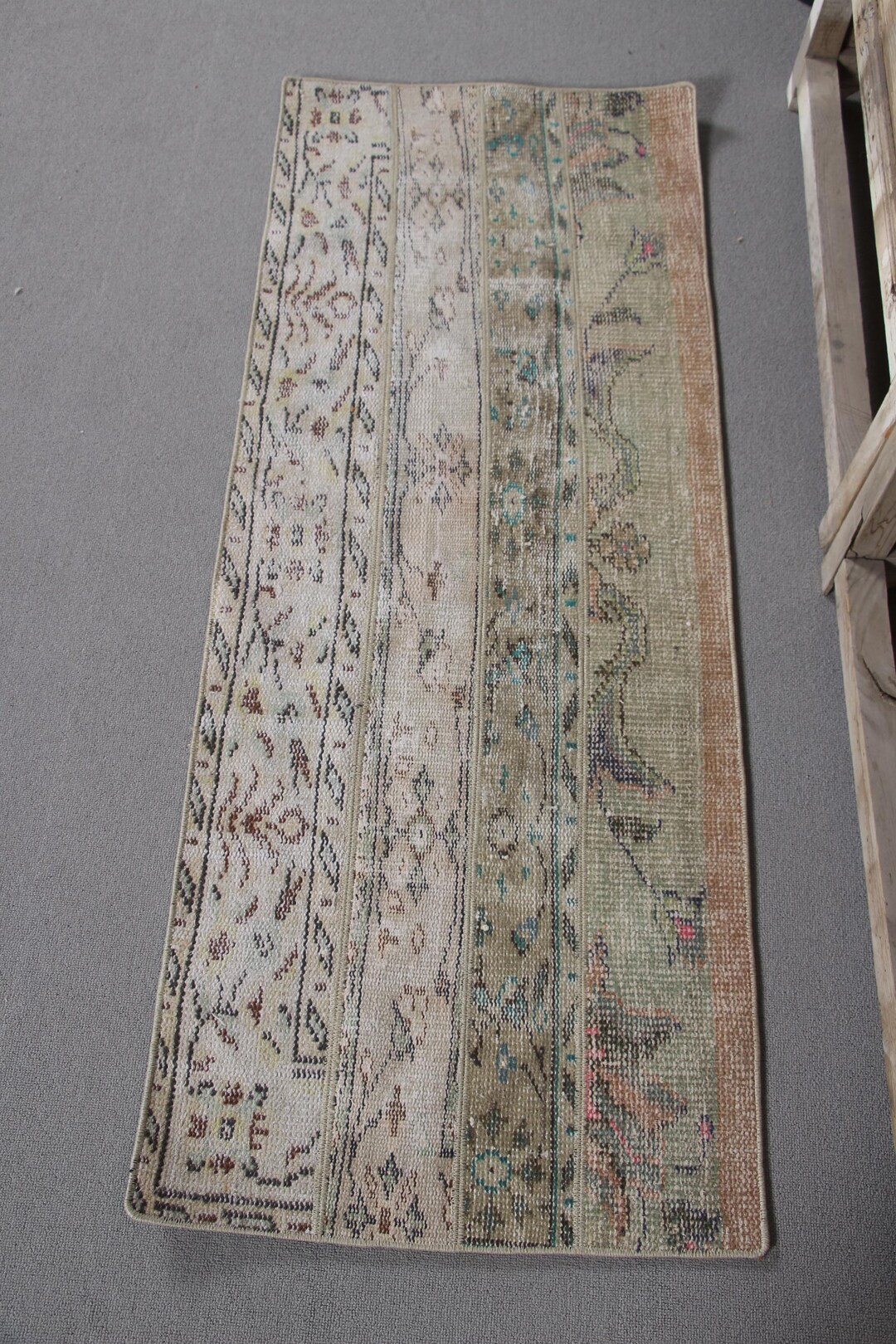 140.5×225\"Sugar plum”ViNTAGE TURKiSH RUG Turkish Rug, Vintage Rug, 2'4