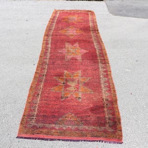 Tappeto turco vintage 2,9x10,3 piedi (89 x 314 cm), tappeto astratto Herki rosso arancione