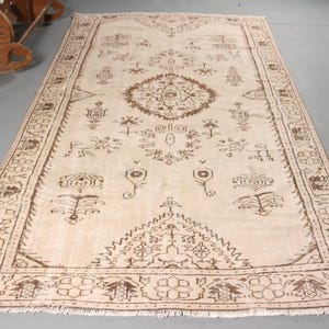 Turkish Vintage Large Rug 5.7x9.5 ft, White Wool Rug