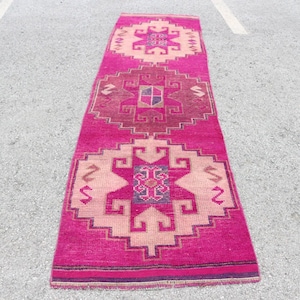 Turkish Runner Rug, Vintage Pink Carpet, Handmade Anatolian Rug, 86x320cm, Bohemian Hallway Rug, Ethnic Wool Decor