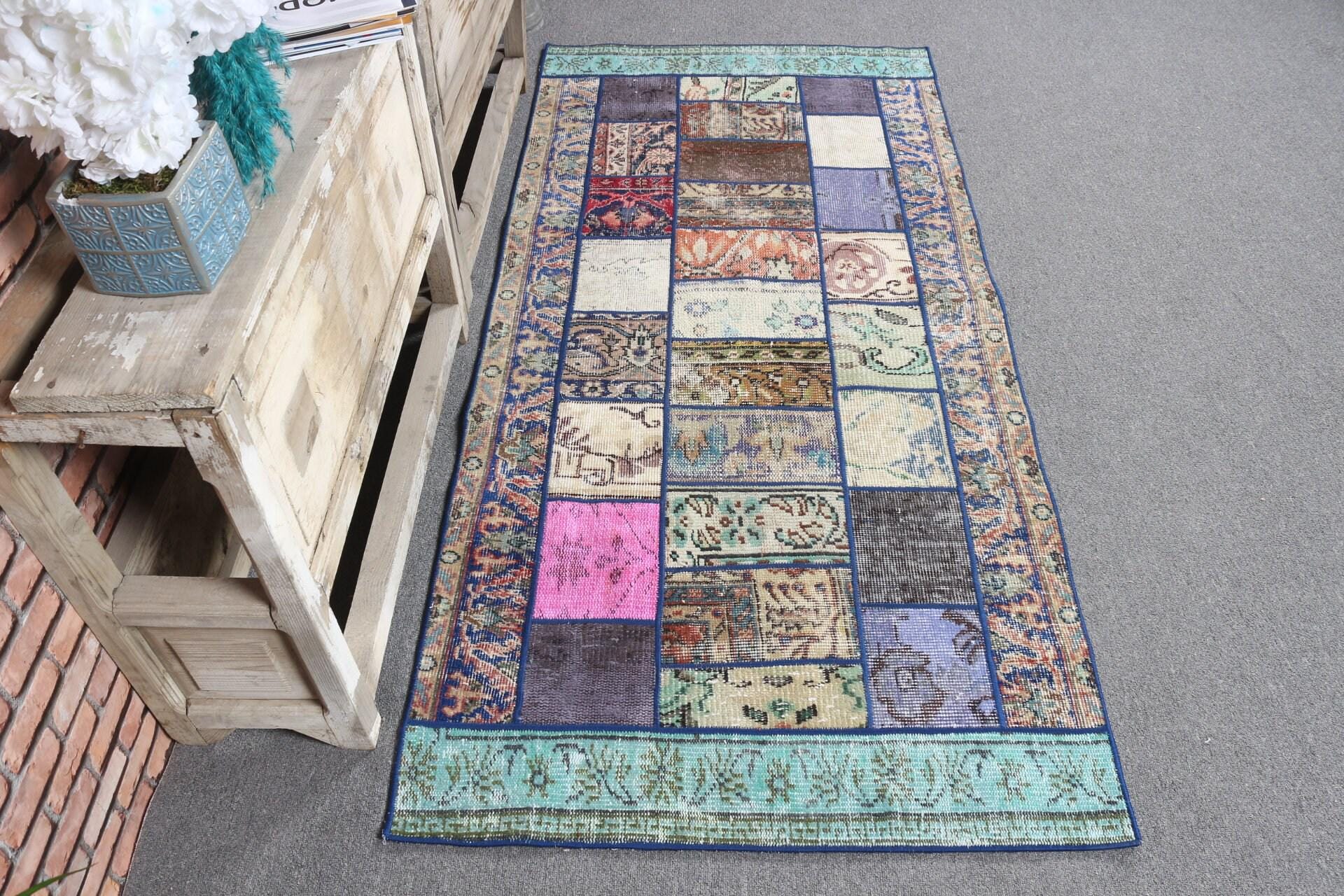 Vintage Patchwork Accent Rug, Multicolor Bohemian Design, 3x6ft