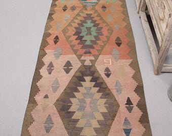 ヴィンテージトルコキリム、ハンドメイドラグ、ジグザグ模様、98 x 138