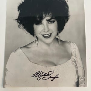 Signed Photograph Elizabeth Taylor - Etsy