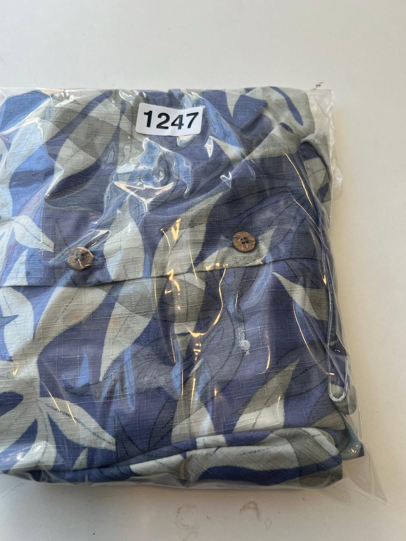 Tommy Bahama - Chemise décontractée d'été boutonnée à manches courtes en soie, grande taille image 9