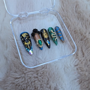 Monster High Press On Nails, Cleo De Nile, Goth Nails, Prom Nails, Graduation Nails, Black Nails