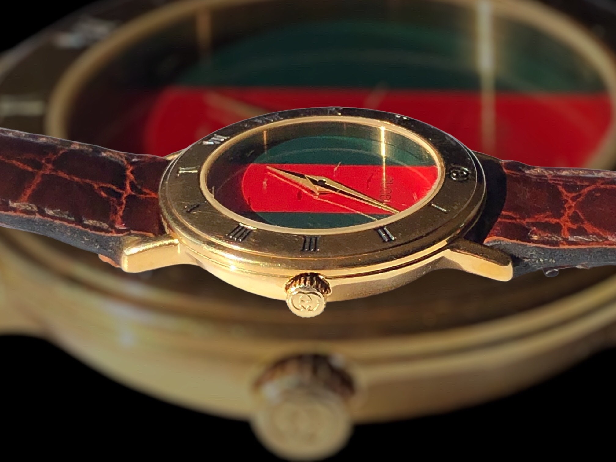 AUTHENTIC GUCCI G 3000.2.L Gold Plated / Sherry Line