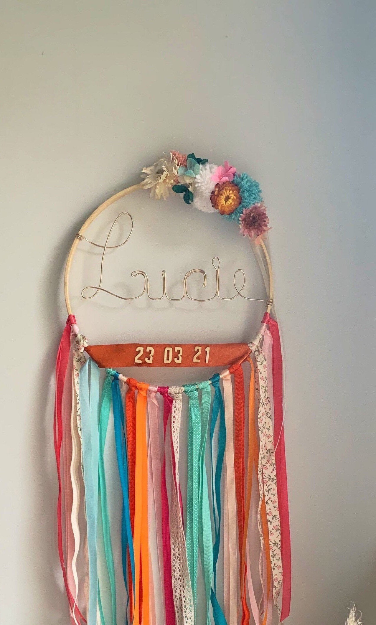 Attrape-Rêves Personnalisé - Décoration Thème Coachella | Turquoise Rose Orange Couronne Prénom. Cad