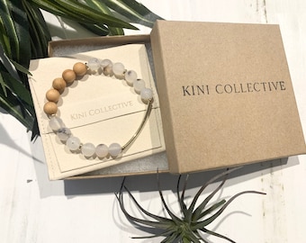 Cute Wood Beaded Bracelet | diffuser bracelet, handmade aromatherapy jewelry, agate and sandalwood bracelet