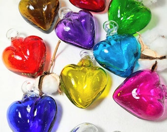 4Hermoso corazón de vidrio soplado 2.5". Y 2 corazón 1" Cabo hearts. Mexican blown glass. **Wholesale todo, ask for it**